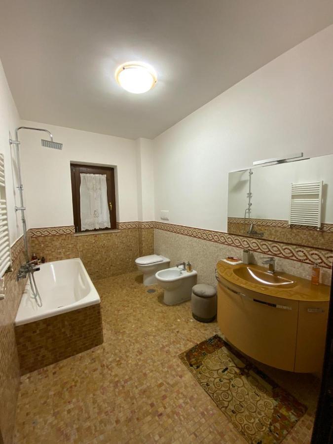 B&B Rossella Montoro Inferiore Extérieur photo